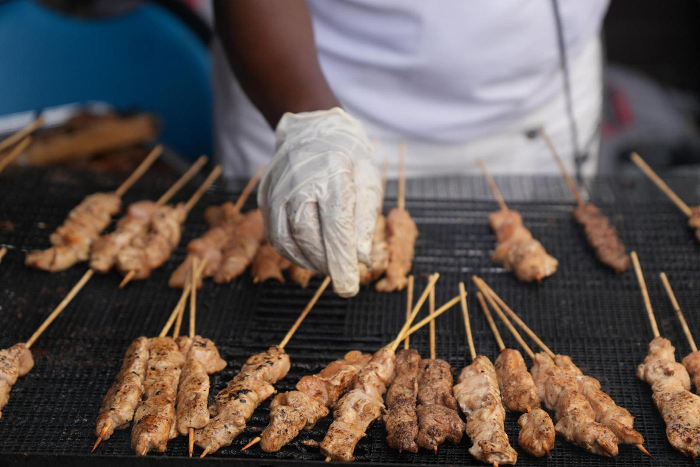 Brochettes de poulet sur le grill